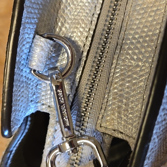 Michael Kors Grey Silver Detachablr Crossbody Strap Satchel - Picture 4 of 11